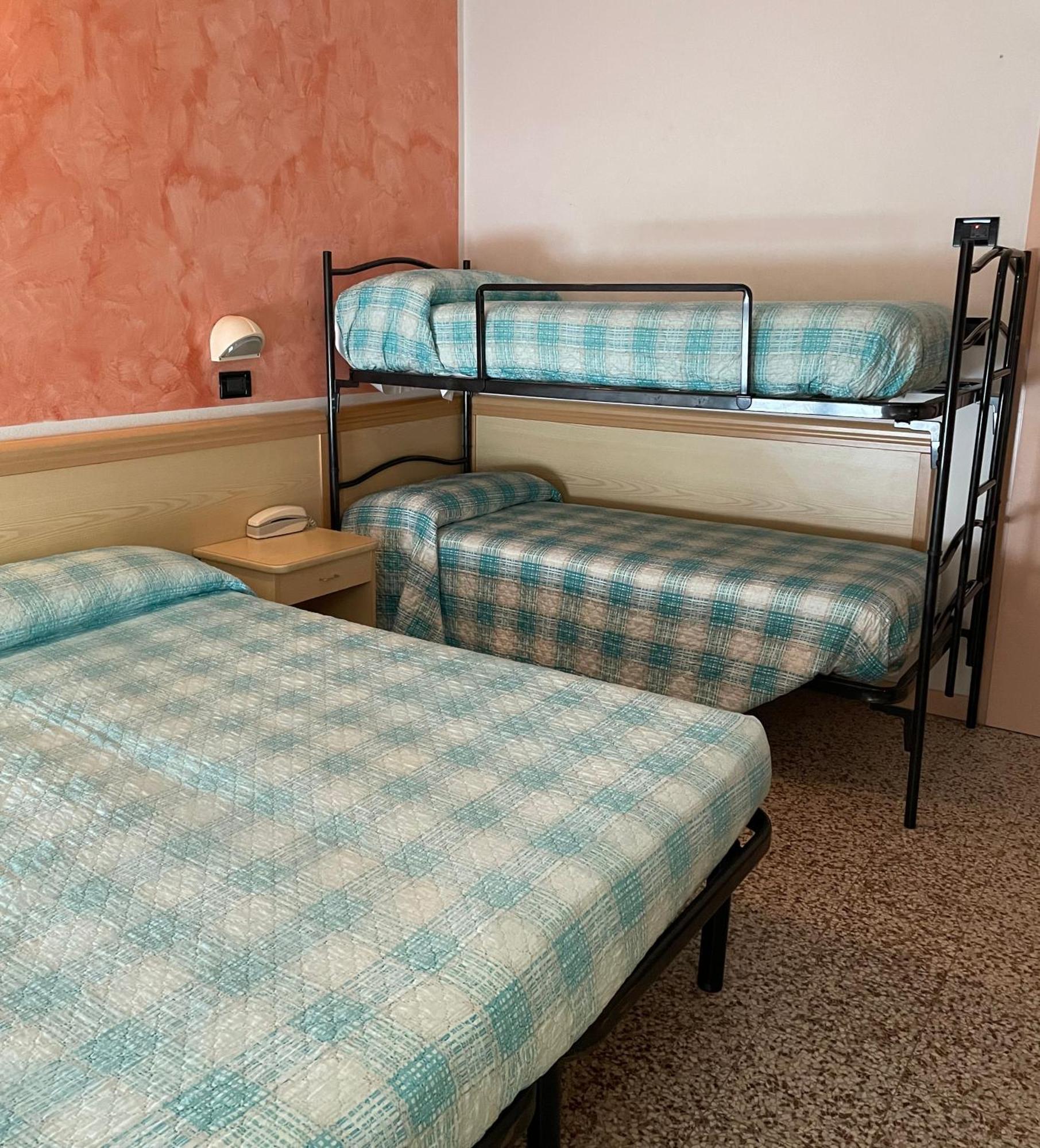 Piccolo Hotel Cesenatico Esterno foto