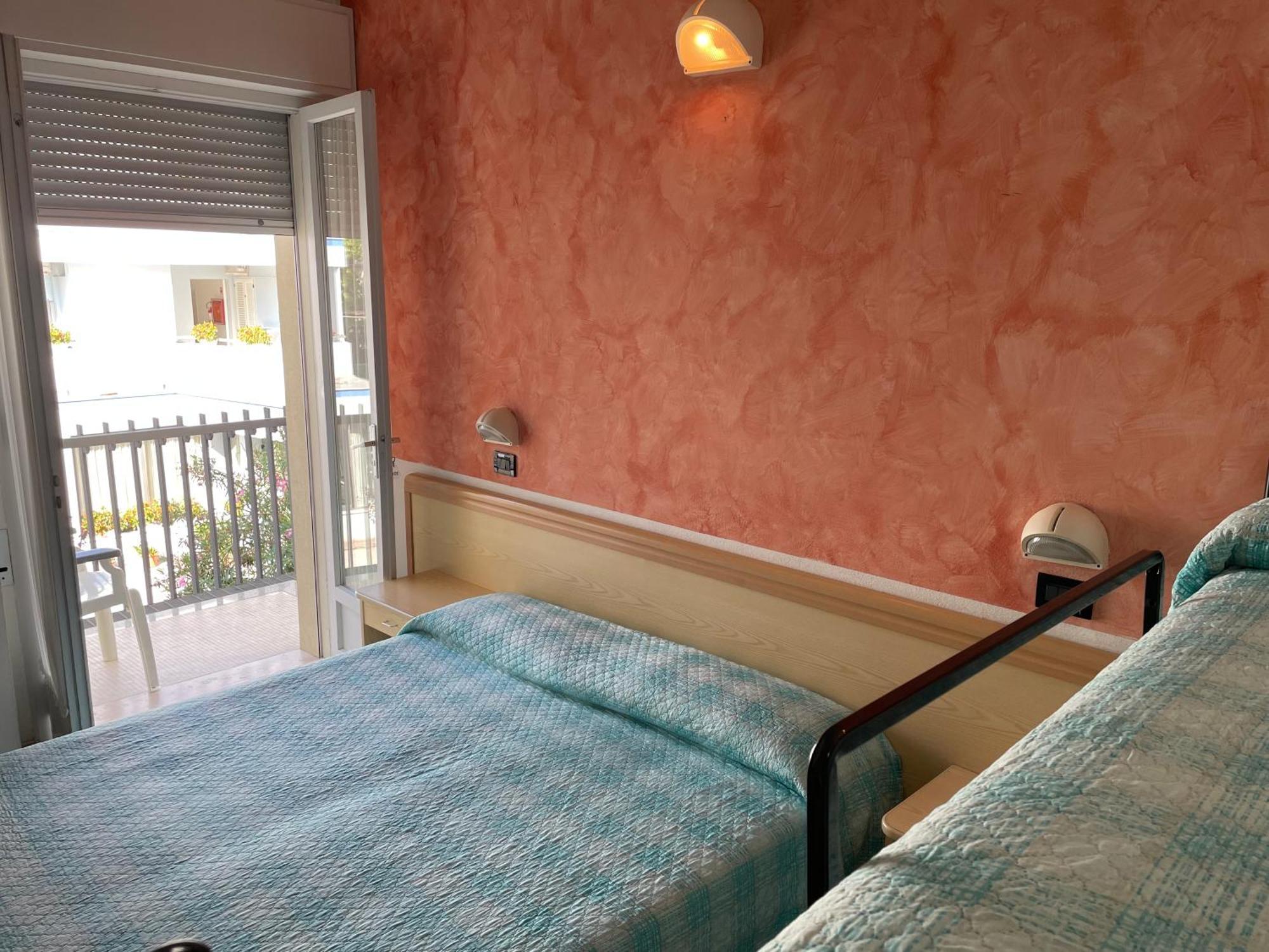 Piccolo Hotel Cesenatico Esterno foto